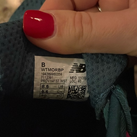 Like new New balance trail sneakers - Picture 4 of 5